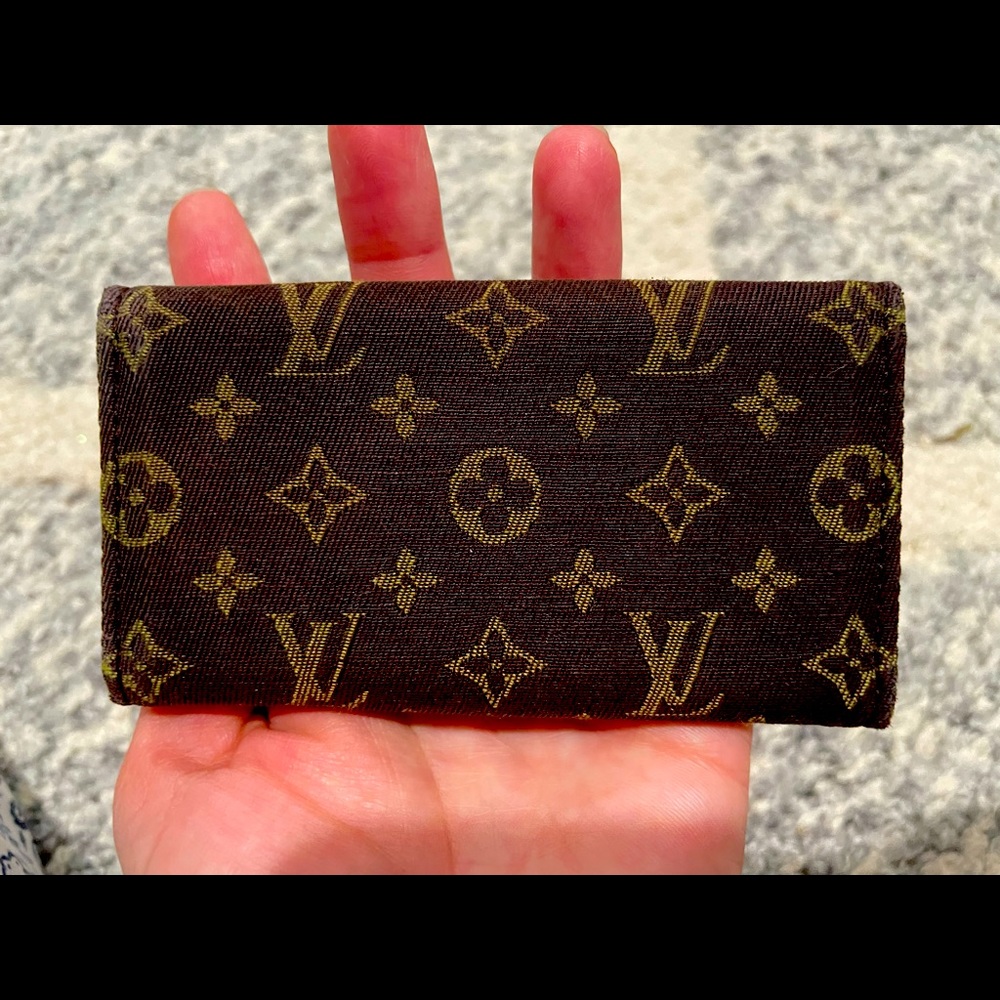 SOLD! Louis Vuitton Textile Monogram Key Holder